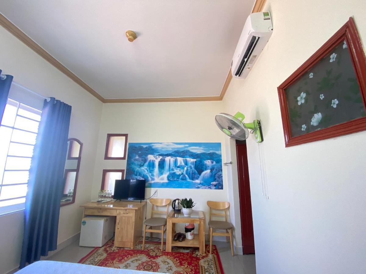 Khach San Ban Me Xanh Hotel Buon Ma Thuot Exterior photo