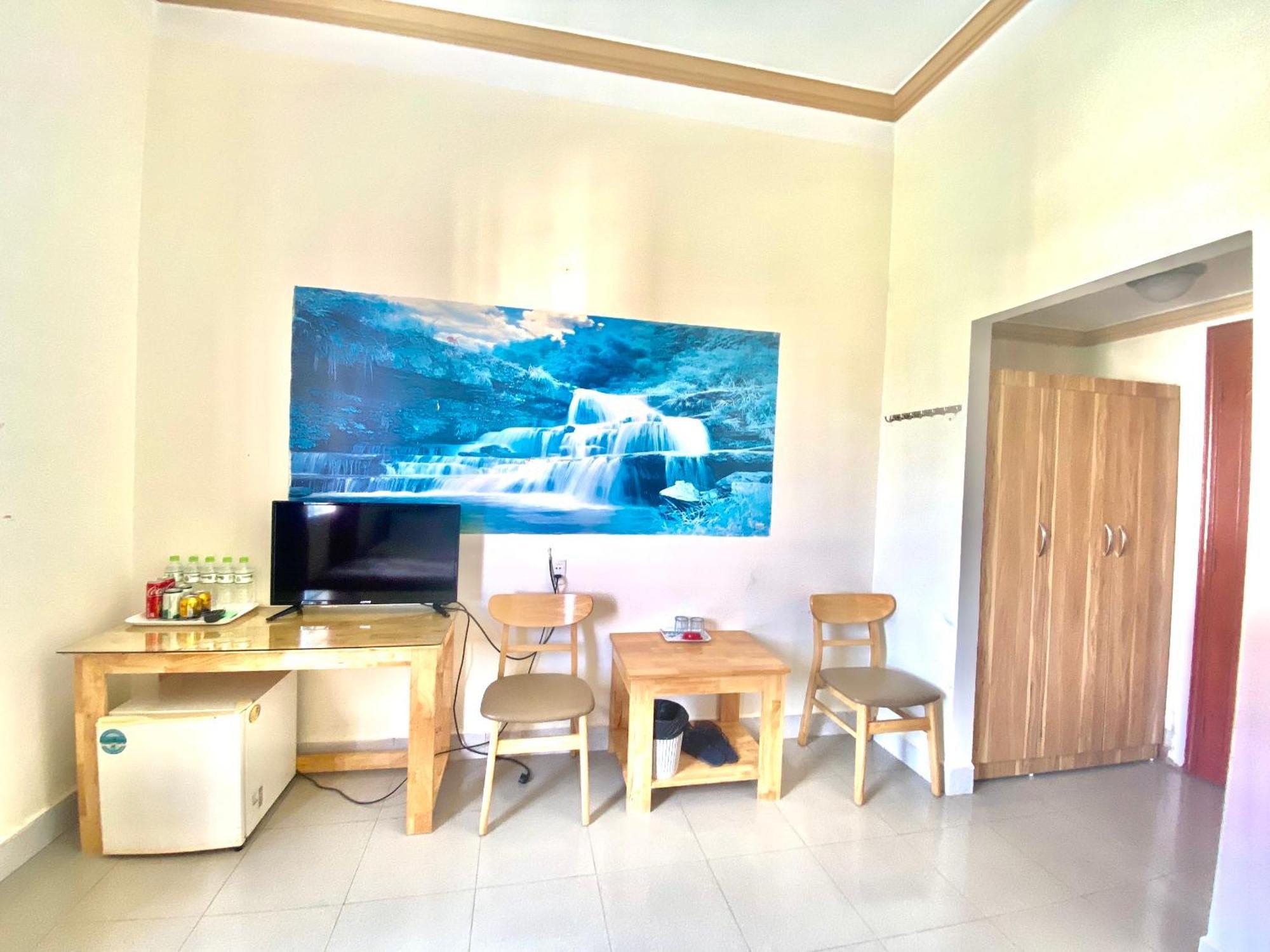 Khach San Ban Me Xanh Hotel Buon Ma Thuot Exterior photo