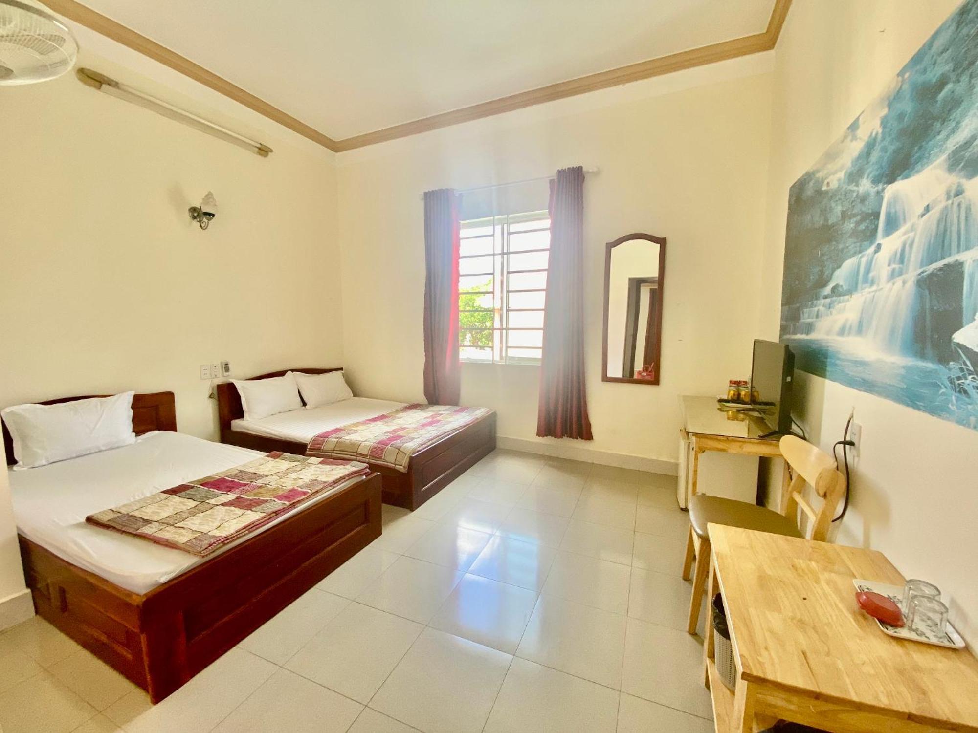 Khach San Ban Me Xanh Hotel Buon Ma Thuot Exterior photo