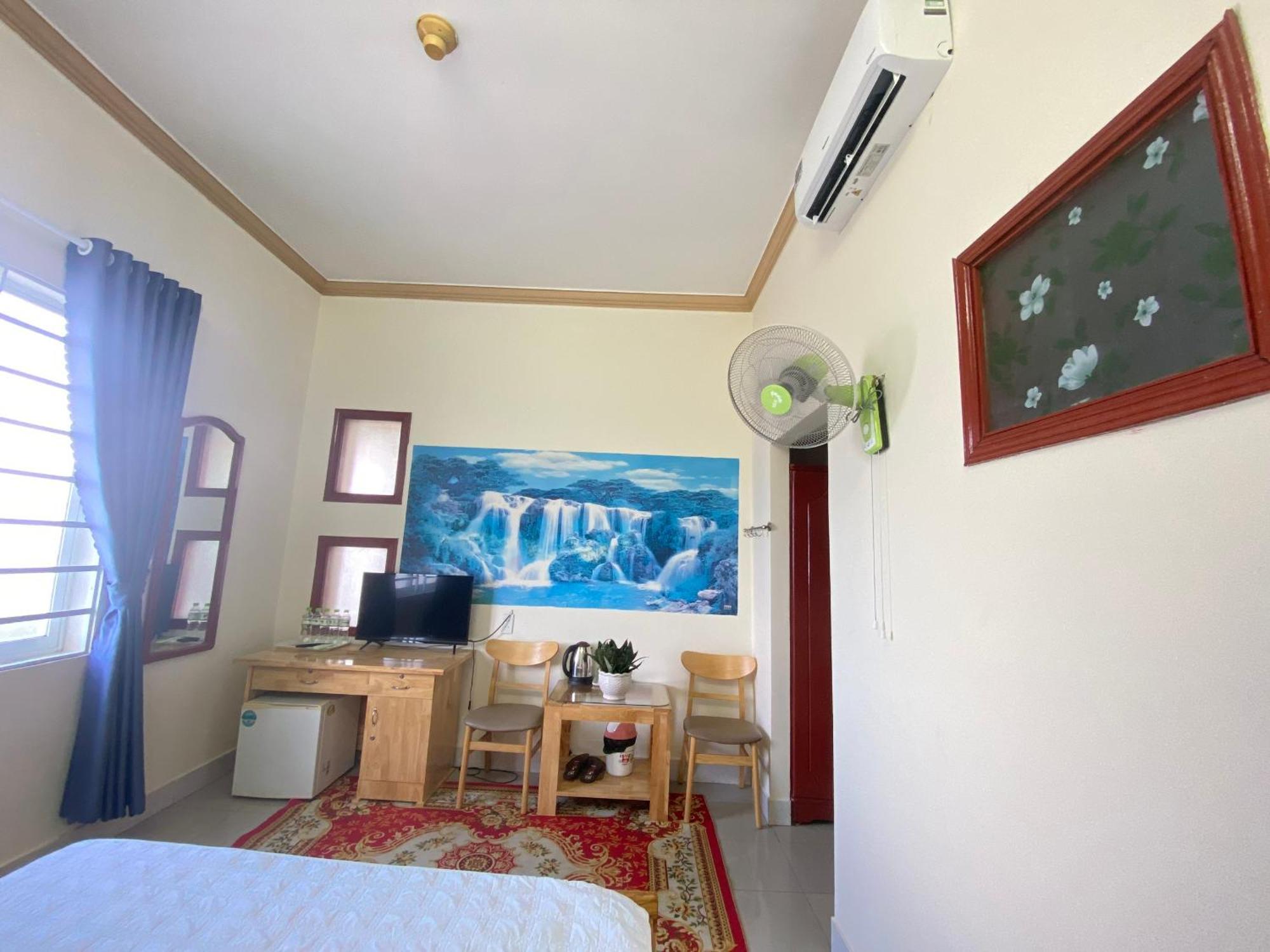 Khach San Ban Me Xanh Hotel Buon Ma Thuot Exterior photo